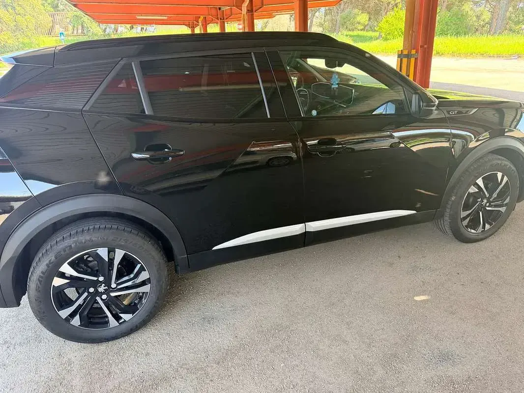 Usata Peugeot 2008 GT 110 CV (80 kW) 2021 Nero SUV
