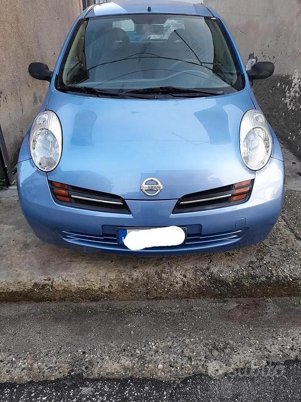 Blu Usata 2004 Nissan Micra Due volumi | 2300 € - Immagine 1/4