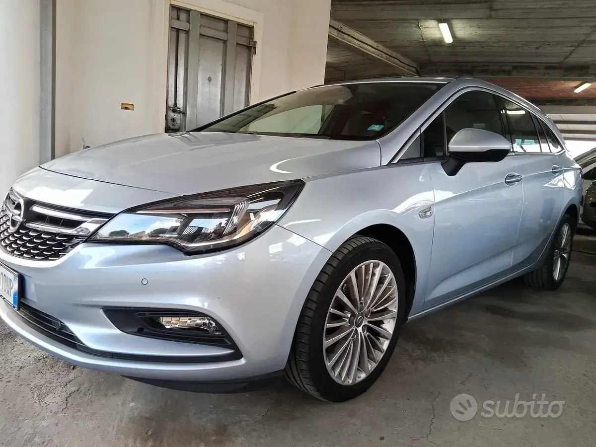 Usata Opel Astra Cosmo 136 CV (100 kW) 2016 Grigio Station wagon