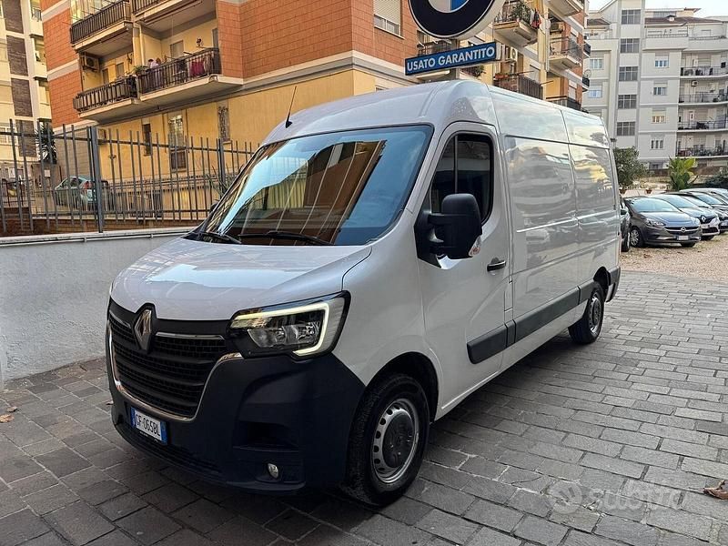 Usata Renault Master 136 CV (100 kW) 2021 Bianco Monovolume