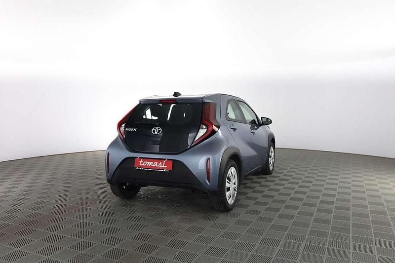 Usata Toyota Aygo X Active 72 CV (52 kW) 2025 Persian salt SUV