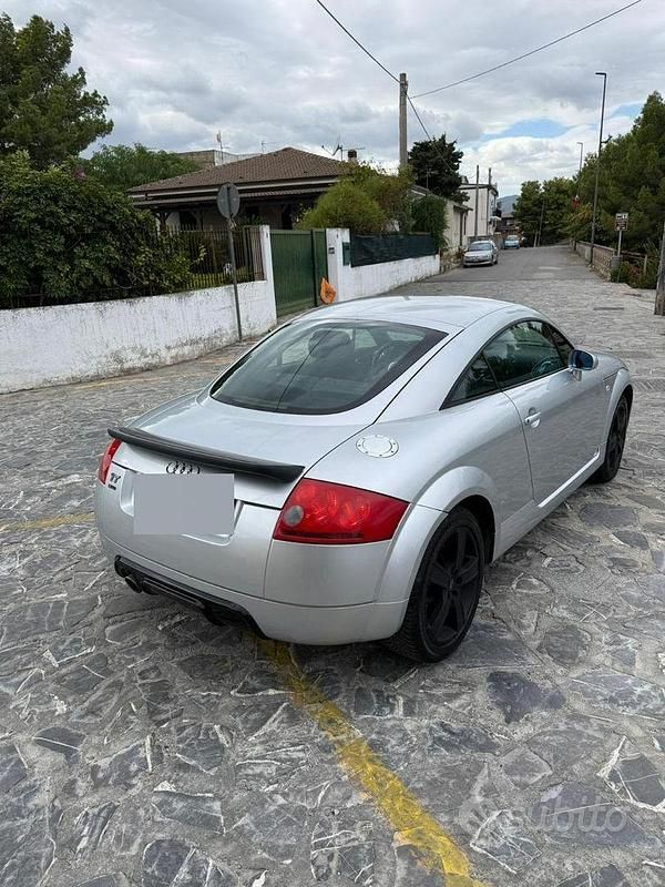 Second-hand Audi TT 180 CP (132 kW) 1999 Coupe