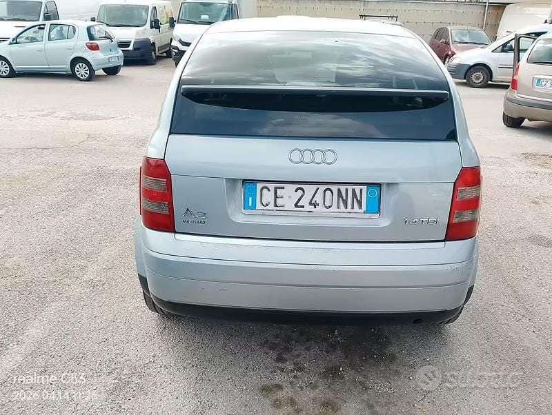 Usata Audi A2 75 CV (55 kW) 2003 Grigio Utilitaria