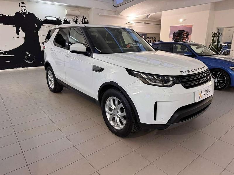Usado Land Rover Discovery 5 SE 241 HP (177 kW) 2020 Branco SUV