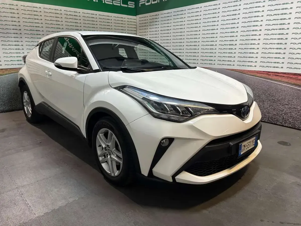 Usata Toyota C-HR Business Edition 98 CV (72 kW) 2023 Bianco SUV