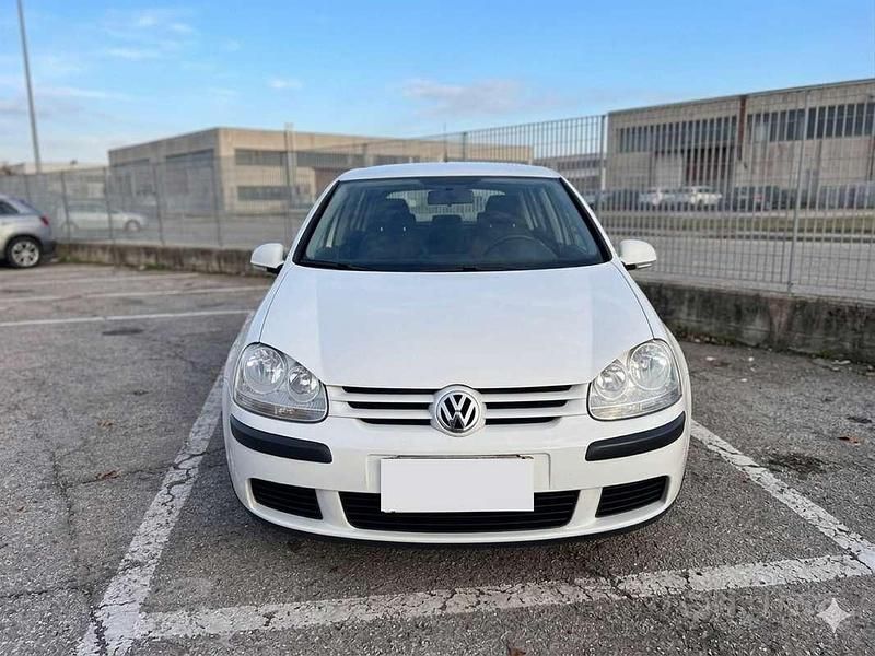 Usata VW Golf IV Comfortline 102 CV (75 kW) 2006 Bianco Berlina
