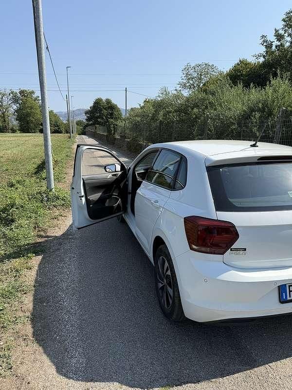 Usata VW Polo Comfortline 75 CV (55 kW) 2017 Bianco Berlina