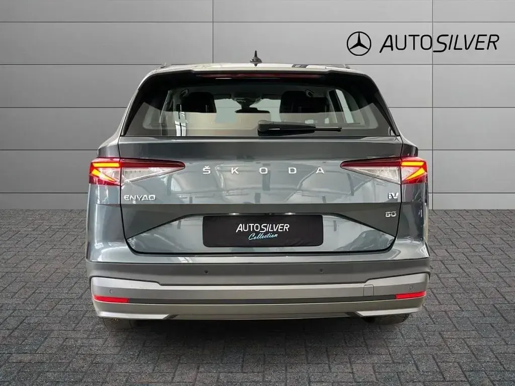 Usata Skoda Enyaq iV 69 kW (95 CV) 2021 Grigio scuro / metallizzato SUV