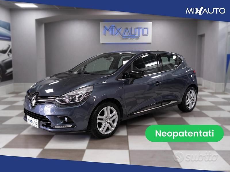 Usata Renault Clio IV 90 CV (66 kW) 2019 Grigio Berlina