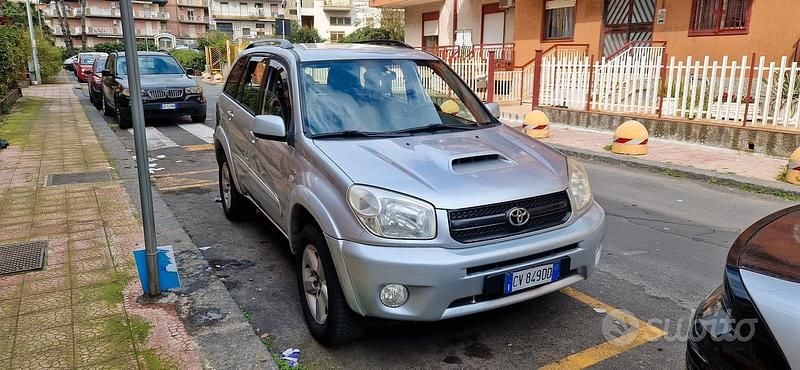 Usata Toyota RAV4 2005 Grigio SUV