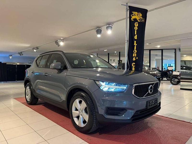 Usata Volvo XC40 150 CV (110 kW) 2020 Grigio SUV