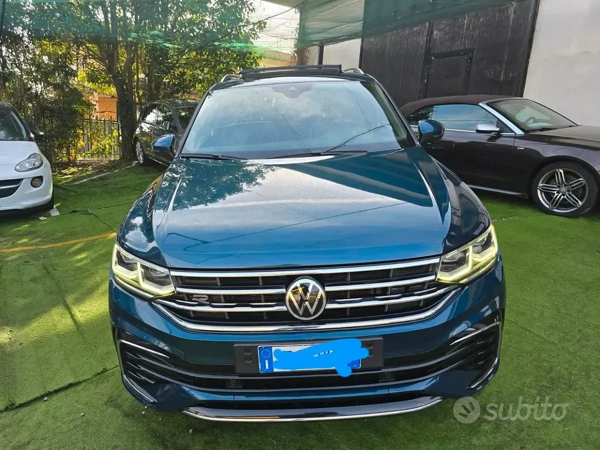 Usata VW Tiguan R-line 240 CV (176 kW) 2021 Verde SUV