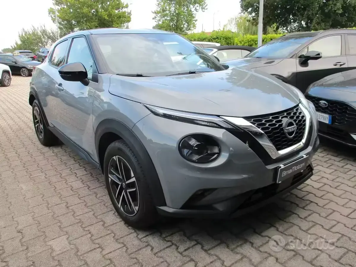 Usata Nissan Juke N-Connecta 114 CV (83 kW) 2025 Grigio SUV