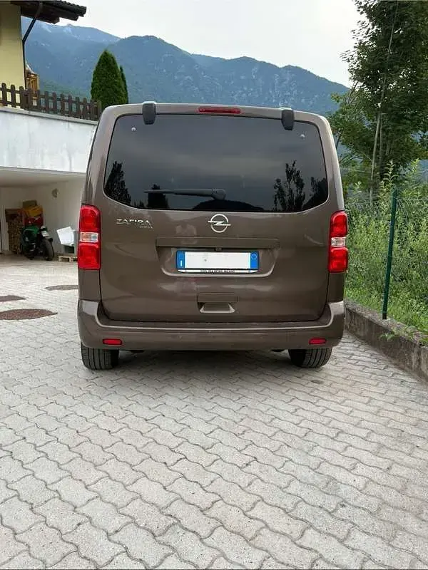 Usata Opel Zafira Life Business 144 CV (105 kW) 2021 Monovolume