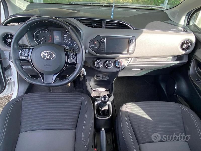 Usata Toyota Yaris 2018 Bianco Berlina