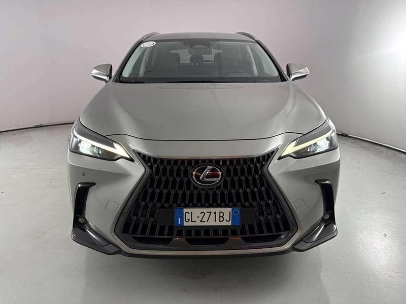 Usata Lexus NX200t 190 CV (139 kW) 2022 Argento SUV