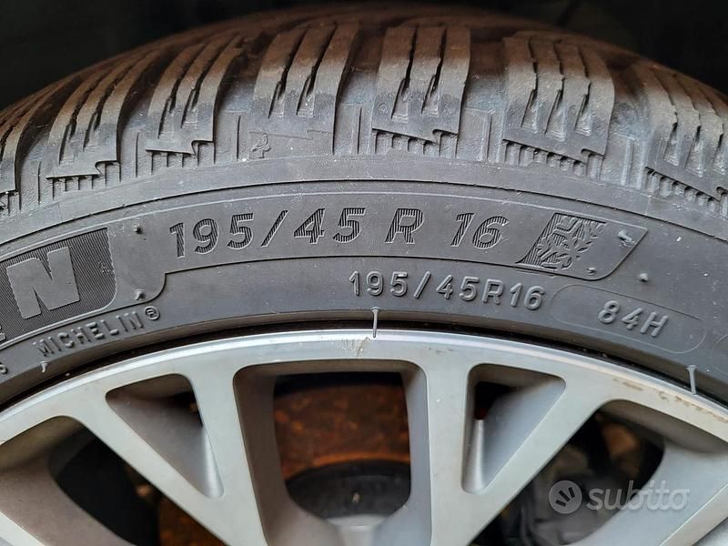 Usata Audi A3 Sportback g-tron 2016 Nero Utilitaria