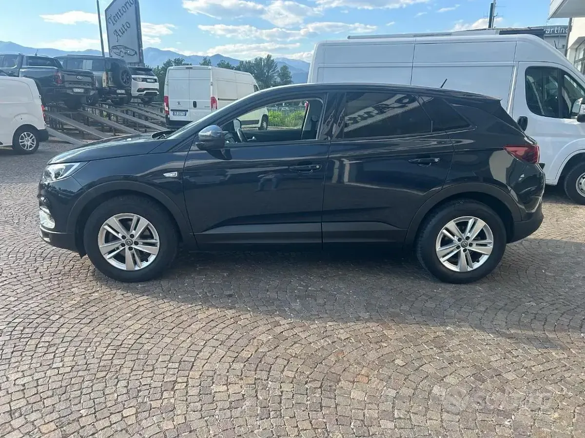 Usata Opel Grandland X 131 CV (96 kW) 2019 Nero metallizzato SUV