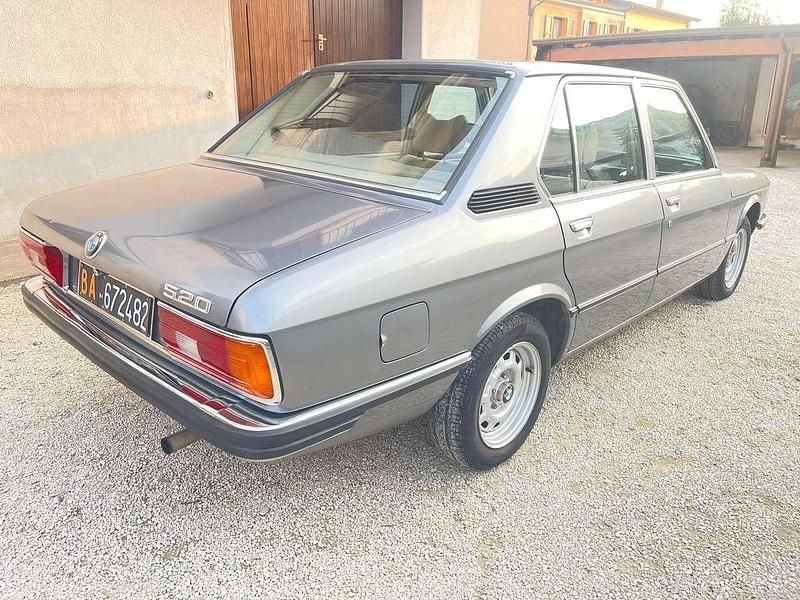 Usata BMW 520 122 CV (89 kW) 1981 Other Berlina