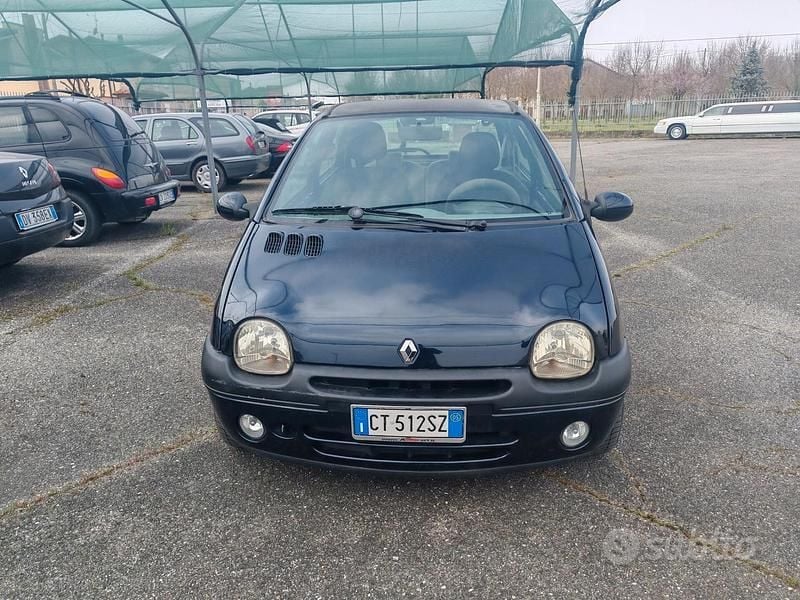 Usata Renault Twingo Initiale 74 CV (54 kW) 2005 Blu Utilitaria
