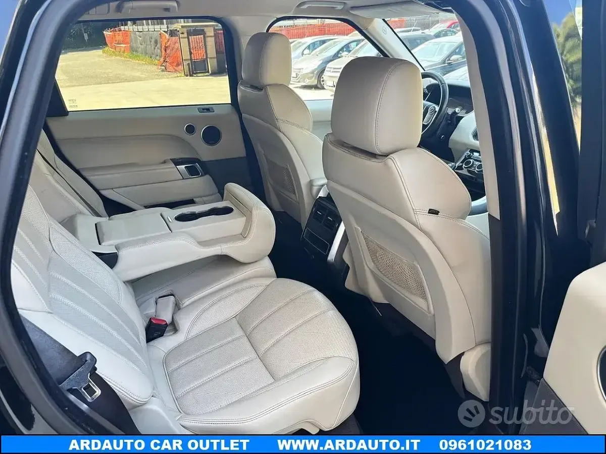 Usata Land Rover Range Rover HSE Dynamic 249 CV (183 kW) 2015 Nero SUV