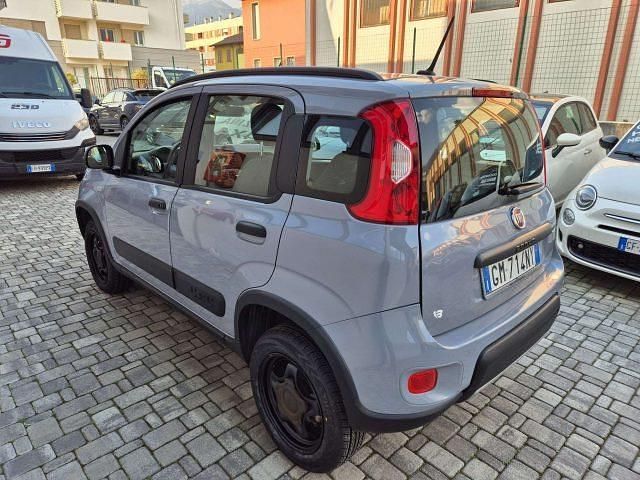 Usata Fiat Panda 4x4 Wild 86 CV (63 kW) 2023 Grigio / pastello Utilitaria