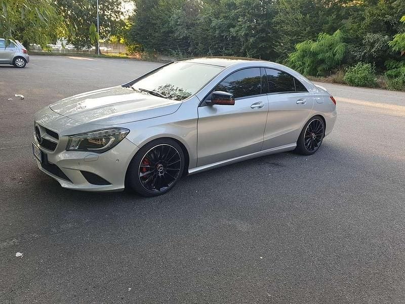 Usata Mercedes CLA180 122 CV (89 kW) 2015 Berlina