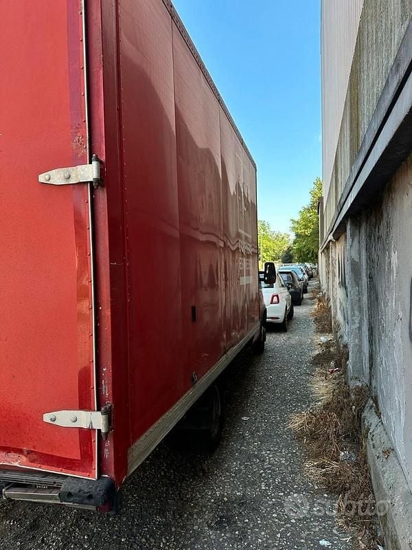 Usata Iveco Daily 96 CV (70 kW) 2007 Cabrio