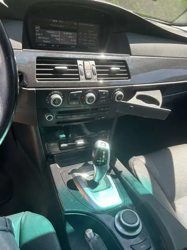 Usata BMW 530 Comfort Edition 235 CV (172 kW) 2009 Station wagon