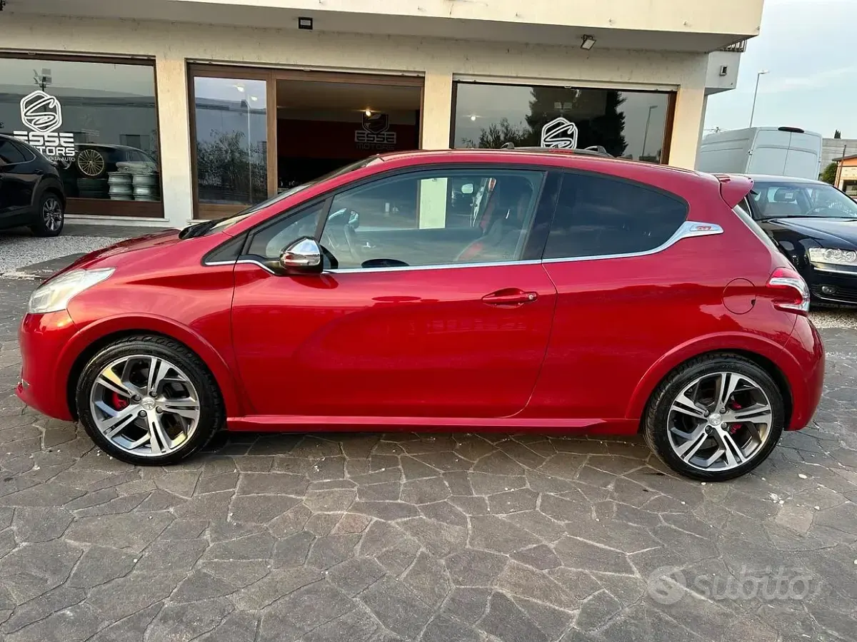 Usata Peugeot 208 GTi 200 CV (147 kW) 2015 Rosso Utilitaria