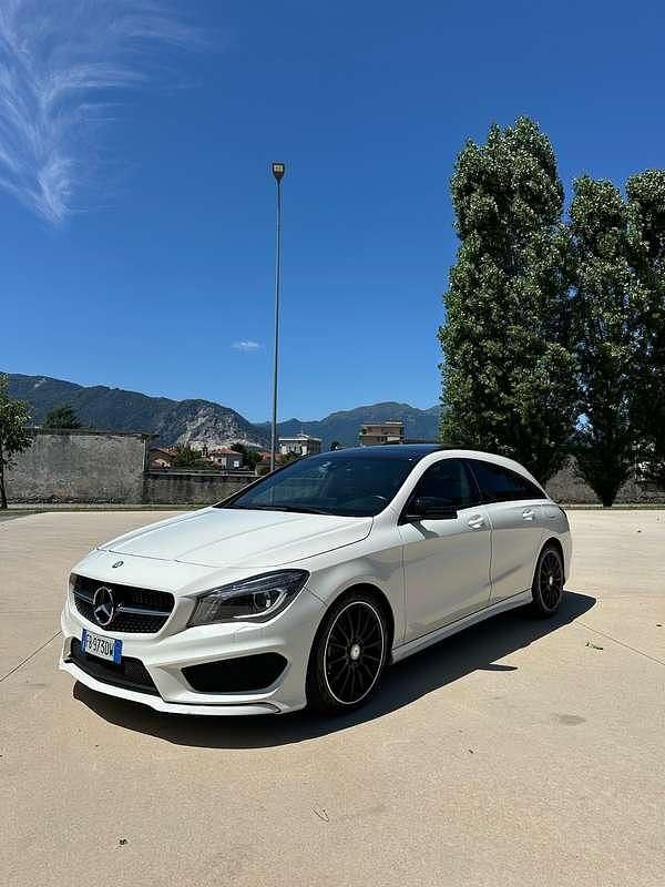 Usata Mercedes CLA220 Shooting Brake Premium 177 CV (130 kW) 2015 Bianco Station wagon
