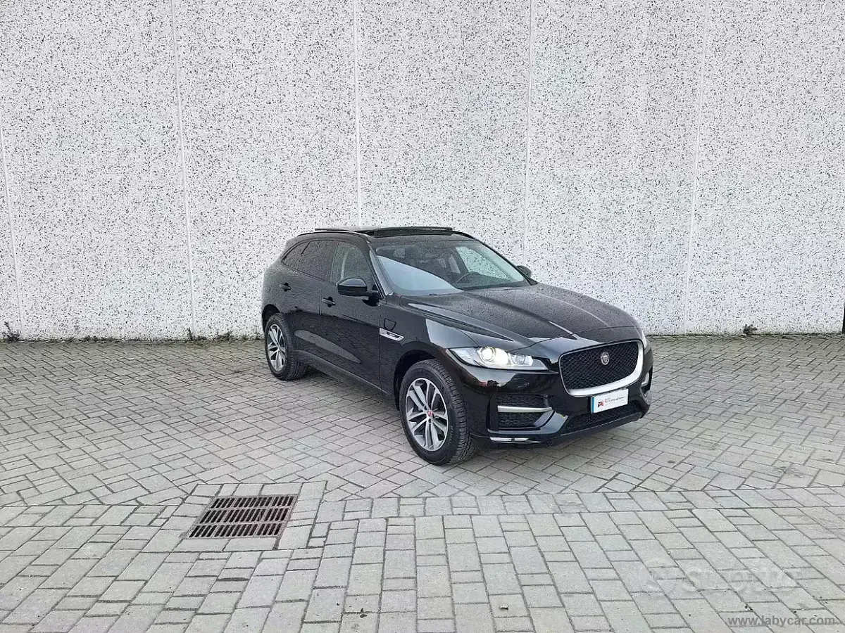 Usata Jaguar F-Pace R-Sport 180 CV (132 kW) 2018 Nero SUV