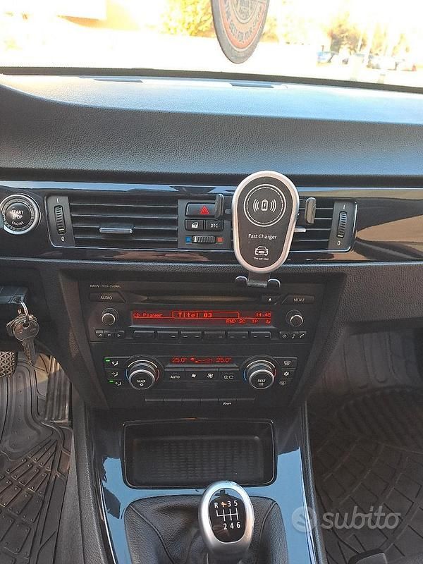 Usata BMW 318 143 CV (105 kW) 2010 Grigio Station wagon