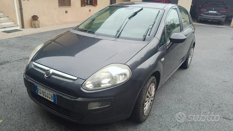 Usata Fiat Grande Punto Dynamic 90 CV (66 kW) 2010 Nero Utilitaria
