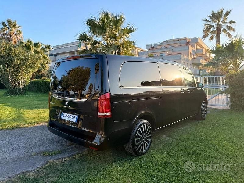 Usata Mercedes V250 Premium 190 CV (139 kW) 2020 Nero Monovolume