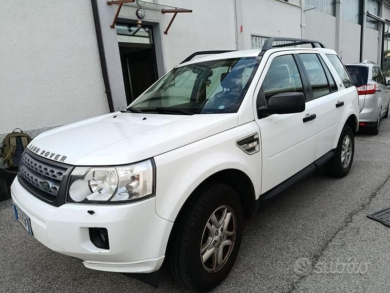 Usata Land Rover Freelander 2 150 CV (110 kW) 2011 Bianco SUV