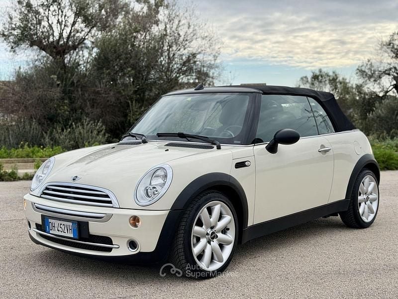 Usata Mini Cooper Cabriolet Hype 90 CV (66 kW) 2007 Beige Cabrio