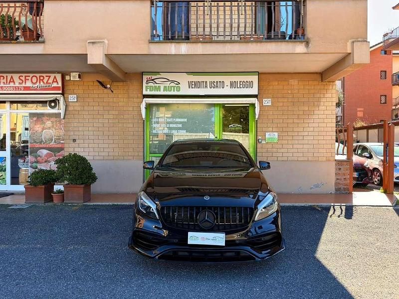 Usata Mercedes A45 AMG AMG 381 CV (280 kW) 2018 Nero Utilitaria