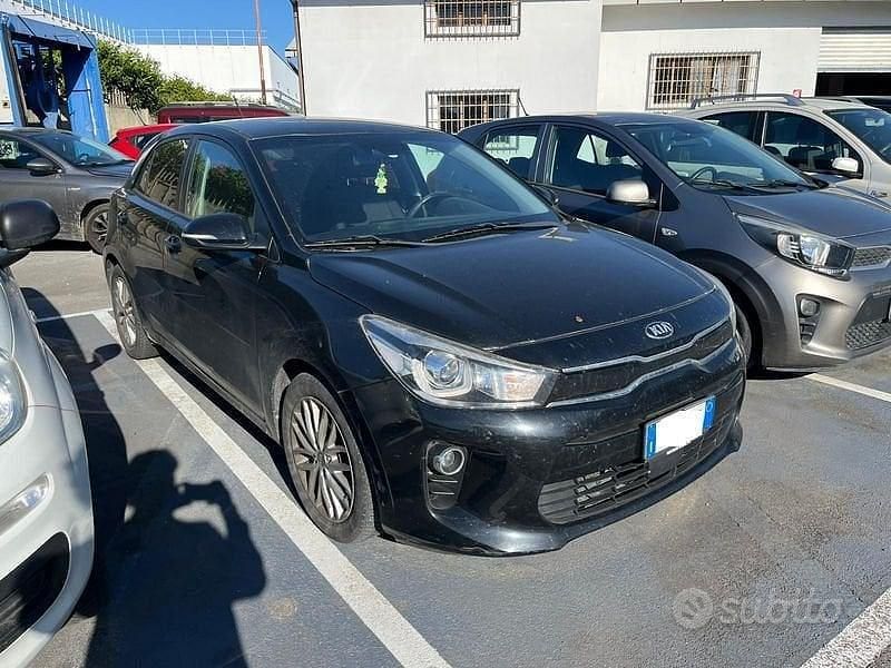 Usata Kia Rio 90 CV (66 kW) 2017 Nero Berlina