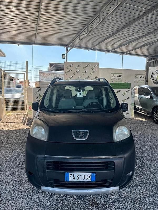 Usata Peugeot Bipper Premium 70 CV (51 kW) 2009 Nero Monovolume