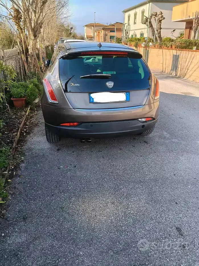Usata Lancia Delta 190 CV (139 kW) 2009 Utilitaria