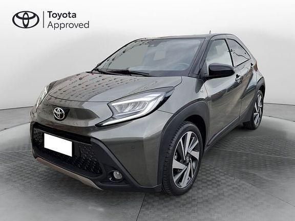 Verde Usata 2022 Toyota Aygo X Lounge SUV | 16.900 € (Buon prezzo) - Immagine 1/3