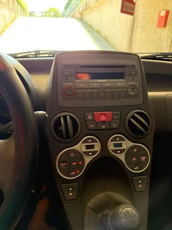 Usata Fiat Panda Emotion 60 CV (44 kW) 2007 Argento Utilitaria