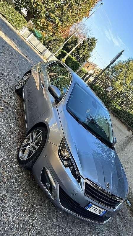 Usata Peugeot 308 GT-line 131 CV (96 kW) 2014 Berlina