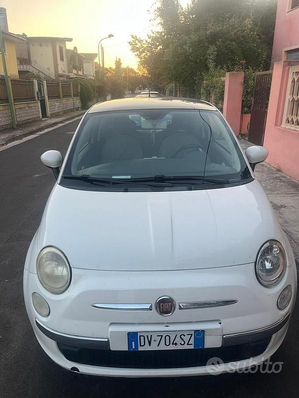Usata Fiat 500 Lounge 69 CV (50 kW) 2009 Utilitaria