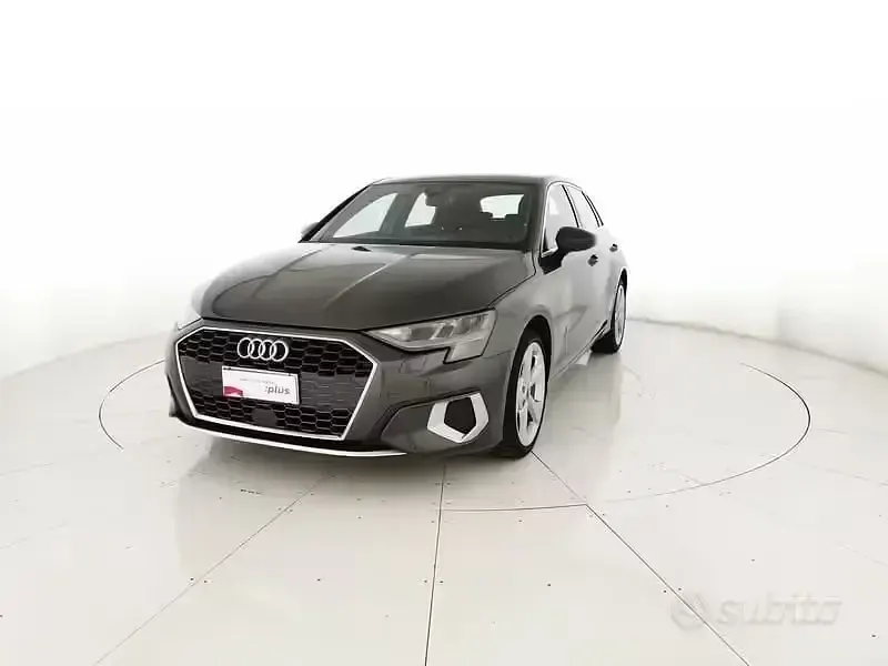 Begagnad Audi A3 Business 150 HK (110 kW) 2021 Sedan