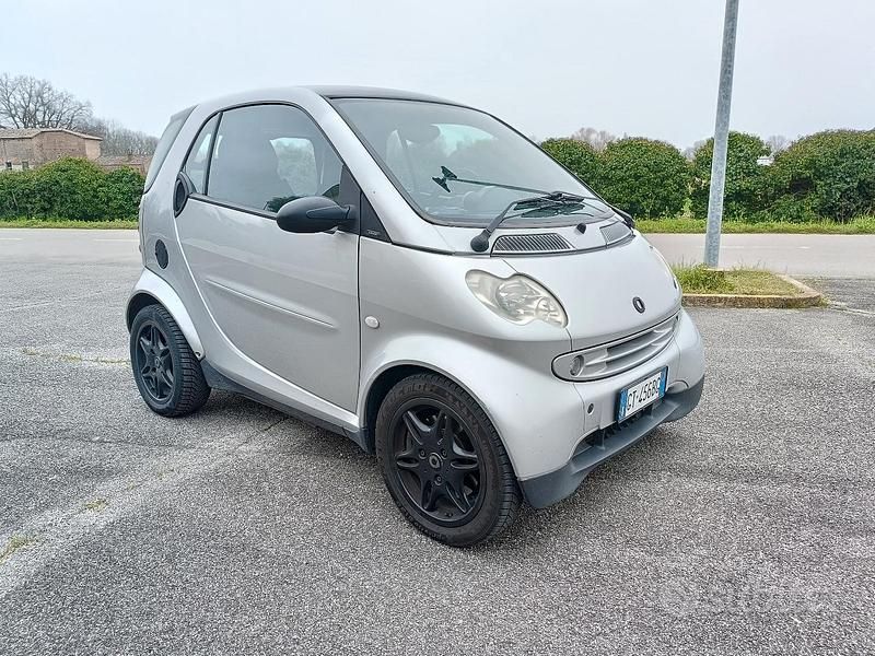 Usata Smart ForTwo Coupé 41 CV (30 kW) 2007 Grigio Coupé