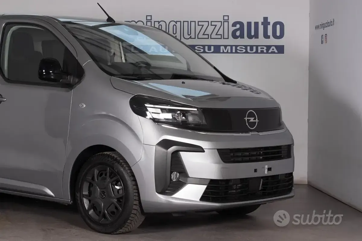 Occasion Opel Zafira Life 177 ch (130 kW) 2025 Gris Monospace