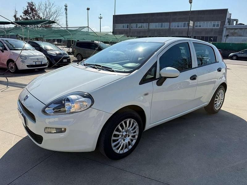 Usata Fiat Punto 69 CV (50 kW) 2016 Bianco Utilitaria