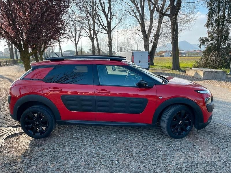 Usata Citroën C4 Cactus Shine 100 CV (73 kW) 2014 Utilitaria
